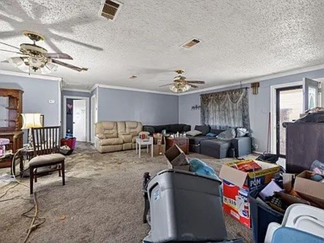 801 N Main Street, Dodd City, TX 75438