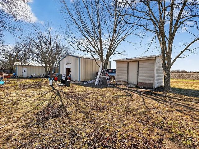 801 N Main Street, Dodd City, TX 75438