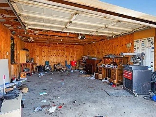 801 N Main Street, Dodd City, TX 75438