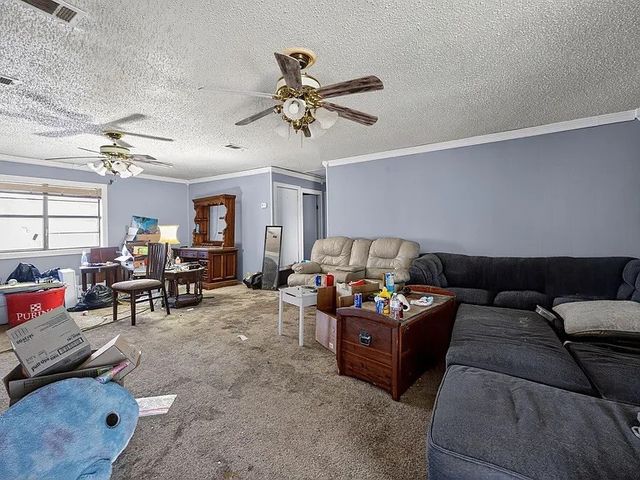 801 N Main Street, Dodd City, TX 75438