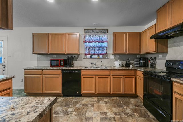 7006 Pescala Ridge, San Antonio, TX 78252