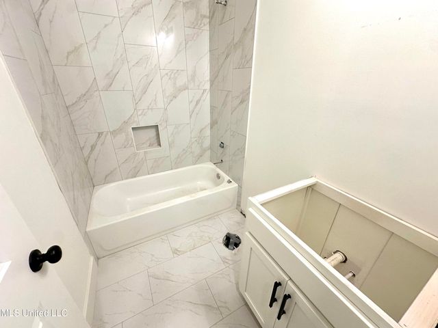 3719 Roland Drive, Southaven, MS 38672