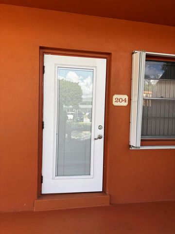 204 Salisbury I 204, West Palm Beach, FL 33417