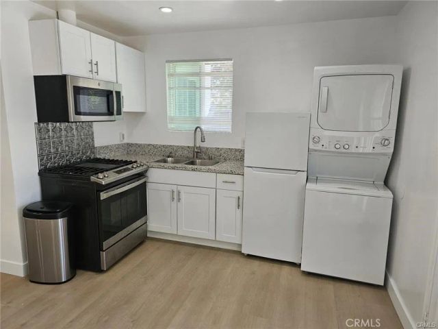 21931 Ybarra Road, Woodland Hills, CA 91364