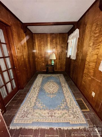 1611 W Fifth Avenue, Gastonia, NC 28052