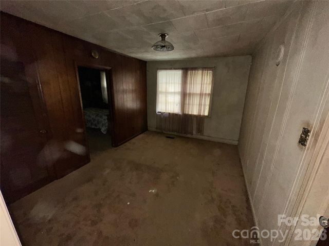 1611 W Fifth Avenue, Gastonia, NC 28052
