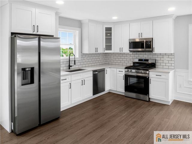 211 Prospect Street, South River, NJ 08882