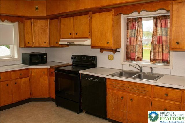 3914 Mauch Chunk Road, North Whitehall Twp, PA 18037