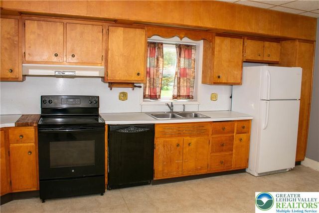 3914 Mauch Chunk Road, North Whitehall Twp, PA 18037