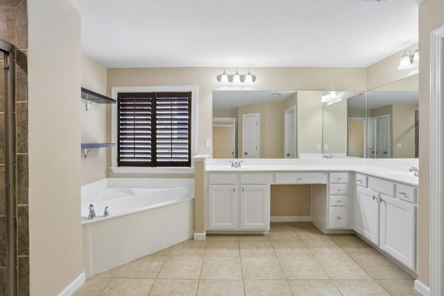 1641 Danbury Parc Place NE, Atlanta, GA 30319