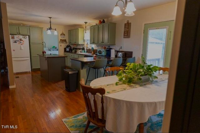 21426 Darlington Drive, Bristol, VA 24202