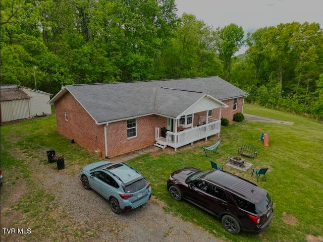 21426 Darlington Drive, Bristol, VA 24202