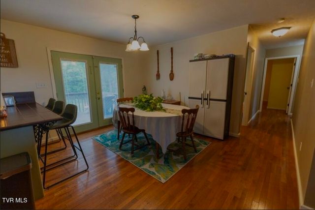21426 Darlington Drive, Bristol, VA 24202
