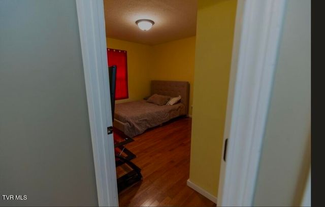 21426 Darlington Drive, Bristol, VA 24202