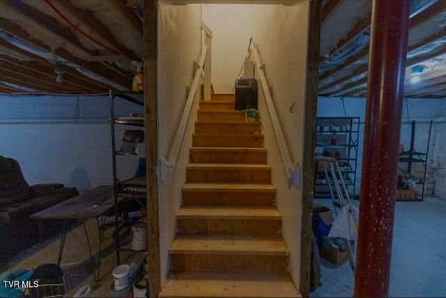 21426 Darlington Drive, Bristol, VA 24202