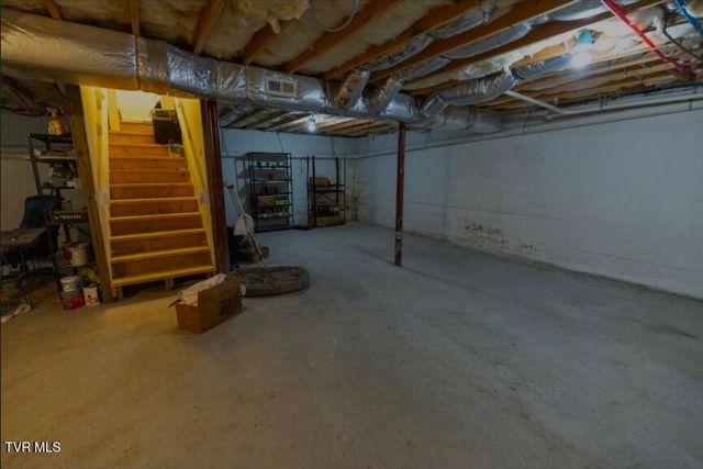 21426 Darlington Drive, Bristol, VA 24202