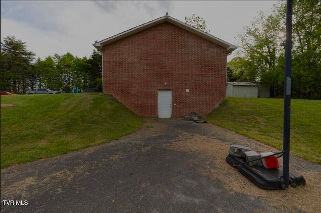 21426 Darlington Drive, Bristol, VA 24202