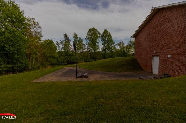 21426 Darlington Drive, Bristol, VA 24202