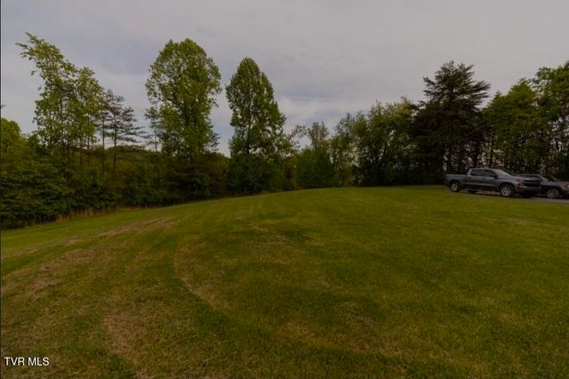 21426 Darlington Drive, Bristol, VA 24202