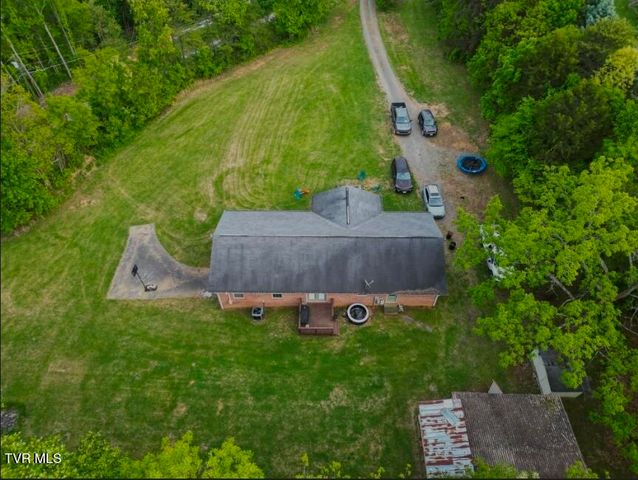 21426 Darlington Drive, Bristol, VA 24202