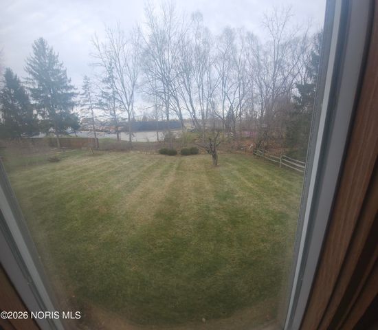 10 Picardie Court, Bowling Green, OH 43402