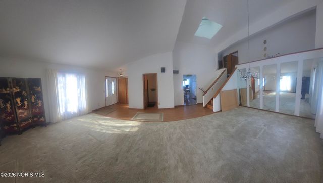 10 Picardie Court, Bowling Green, OH 43402