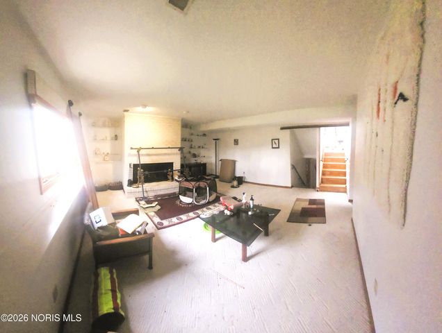 10 Picardie Court, Bowling Green, OH 43402