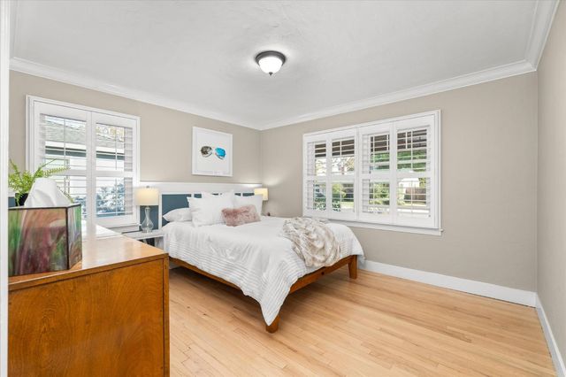 2355 Hooke Way, Sacramento, CA 95822