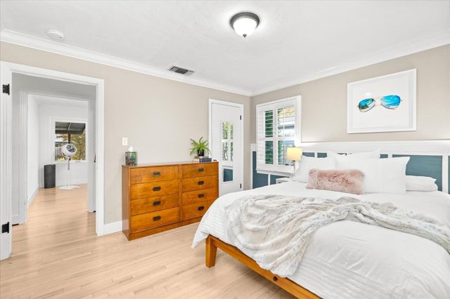 2355 Hooke Way, Sacramento, CA 95822