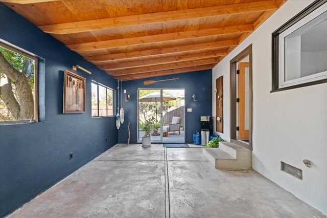 2355 Hooke Way, Sacramento, CA 95822