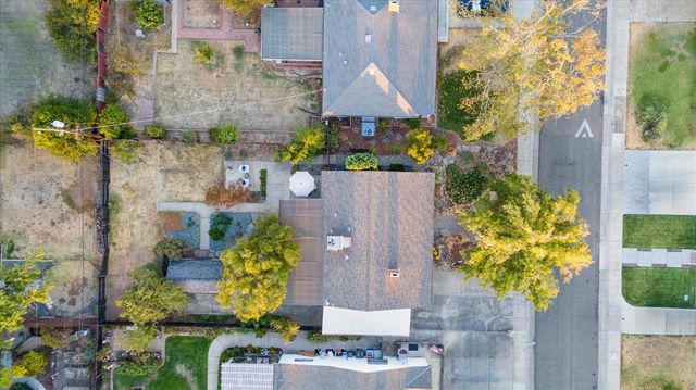 2355 Hooke Way, Sacramento, CA 95822