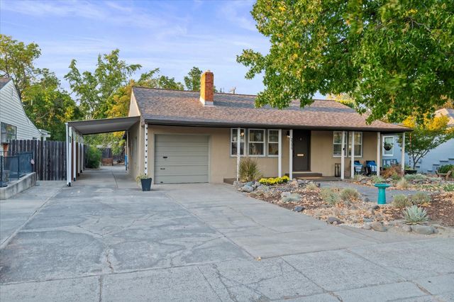 2355 Hooke Way, Sacramento, CA 95822