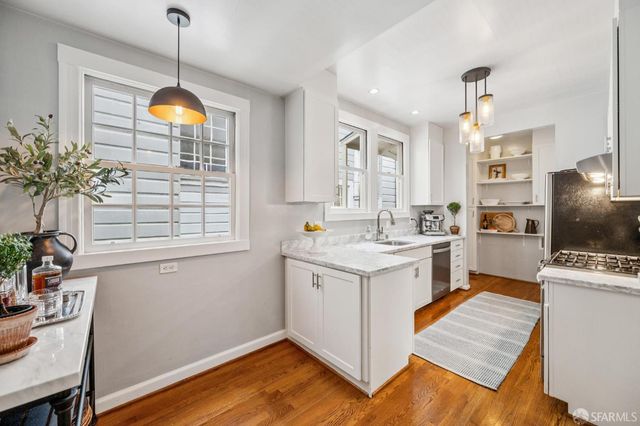 571 14th Avenue, San Francisco, CA 94118