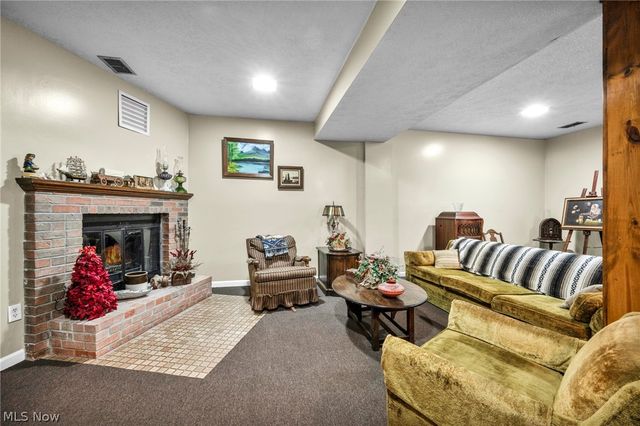 5044 Bright Baldwin Road, Newton Falls, OH 44444