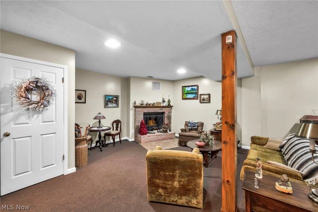 5044 Bright Baldwin Road, Newton Falls, OH 44444