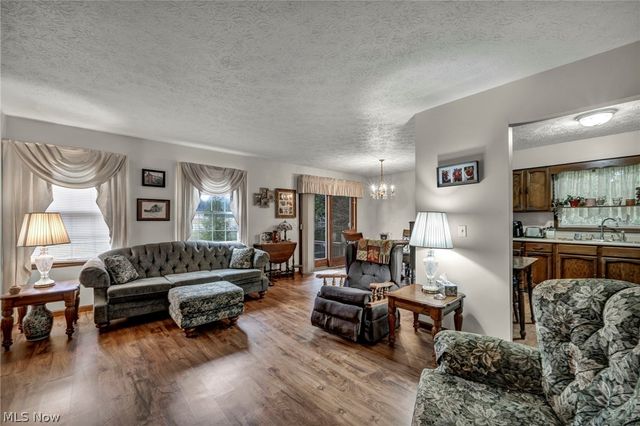 5044 Bright Baldwin Road, Newton Falls, OH 44444