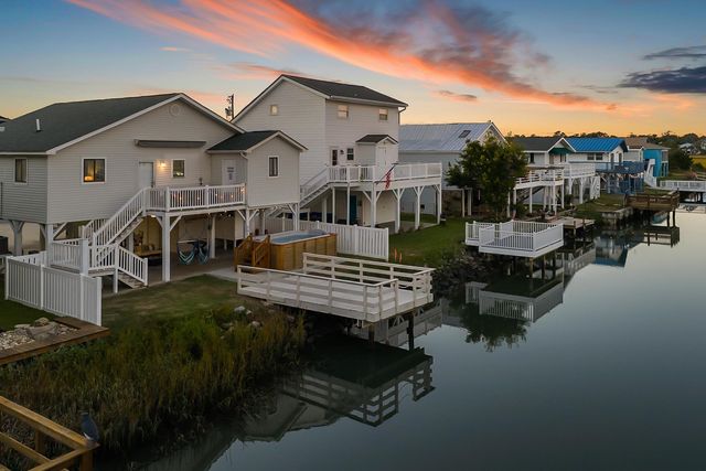 404 33rd Ave. N, North Myrtle Beach, SC 29582