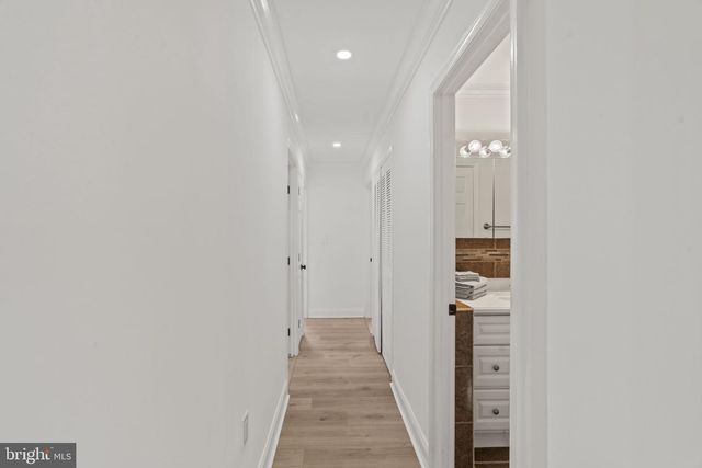 5 BURGESS LN, Willingboro, NJ 08046