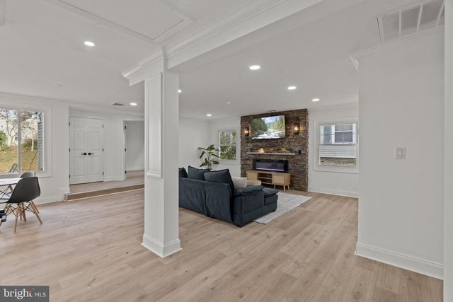 5 BURGESS LN, Willingboro, NJ 08046