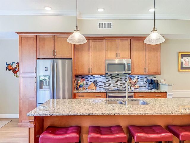 1722 ARABIAN LANE, Palm Harbor, FL 34685