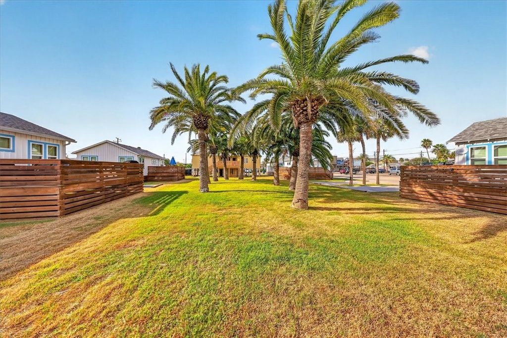 340 N Alister St 3, Port Aransas, TX 78373 — photo 3