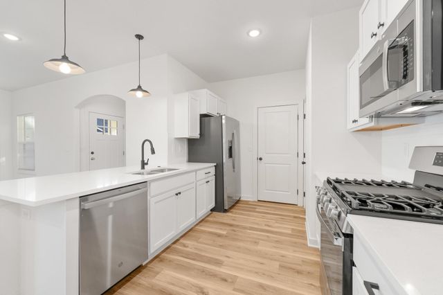 2436 S Pronghorn St, Goddard, KS 67052