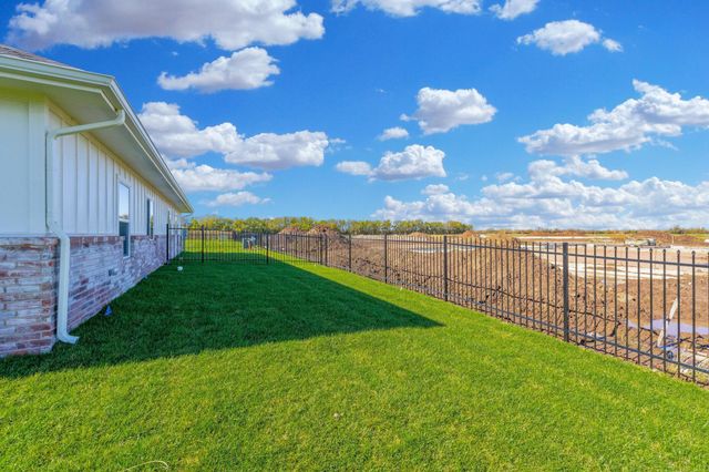 2436 S Pronghorn St, Goddard, KS 67052