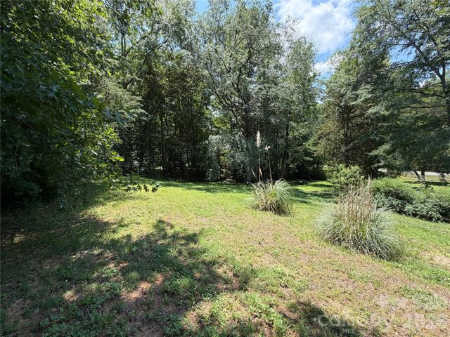 7322 Alamance Drive, Charlotte, NC 28227