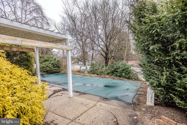 2 HANCOCK CT, New Freedom, PA 17349