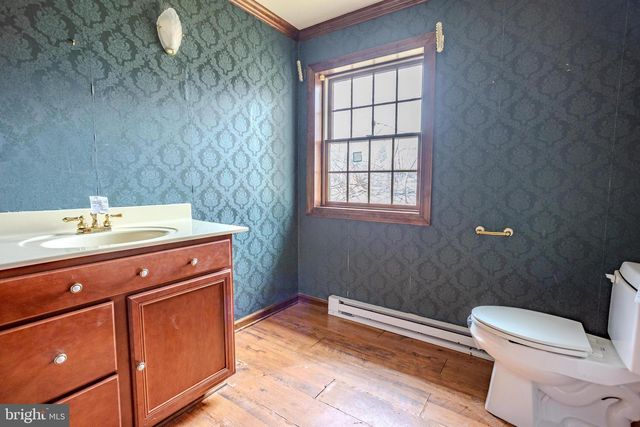 2 HANCOCK CT, New Freedom, PA 17349