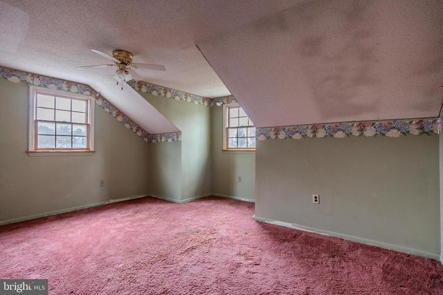 2 HANCOCK CT, New Freedom, PA 17349