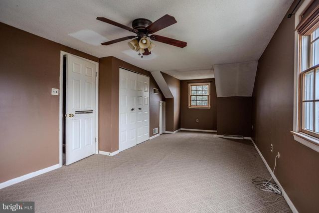 2 HANCOCK CT, New Freedom, PA 17349