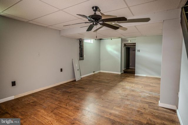 2 HANCOCK CT, New Freedom, PA 17349