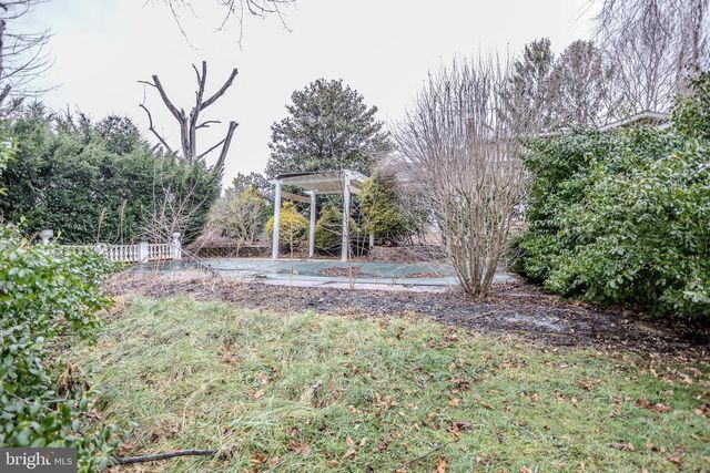 2 HANCOCK CT, New Freedom, PA 17349